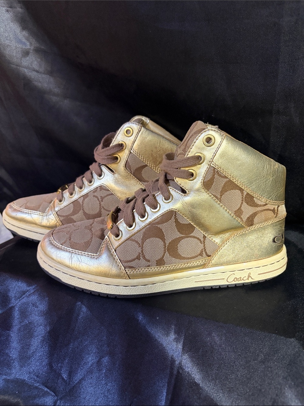 Coach Norra Gold Signature C High Top Sneakers Metallic Y2K Size 7